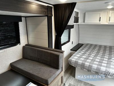 2024 Jayco Jay Flight SLX - Photo 10