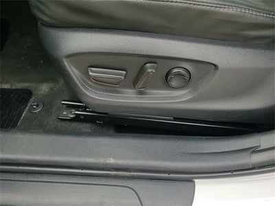 2023 Toyota Camry — photo 13 view