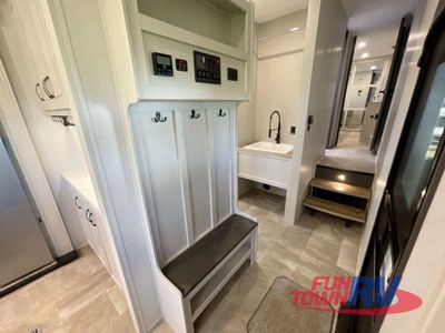 2025 Coachmen RV Brookstone - Photo 30