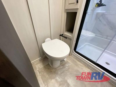 2025 Coachmen RV Brookstone - Photo 38