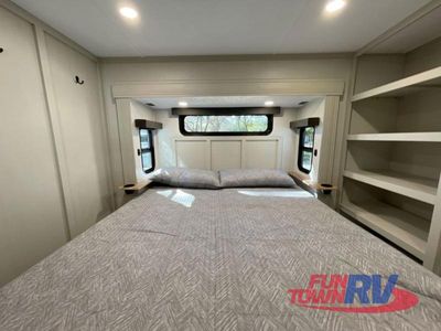 2025 Coachmen RV Brookstone - Photo 41