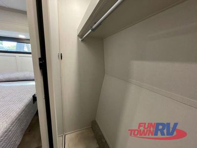 2025 Coachmen RV Brookstone - Photo 45