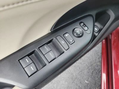 2020 Honda Insight — photo 16 view