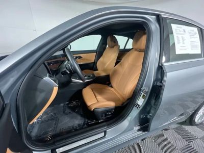 2024 BMW 3 Series — photo 14 view