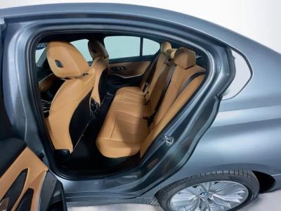 2024 BMW 3 Series — photo 27 view