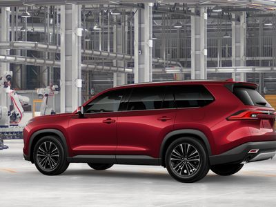 2026 Toyota Grand Highlander Hybrid - Photo 5