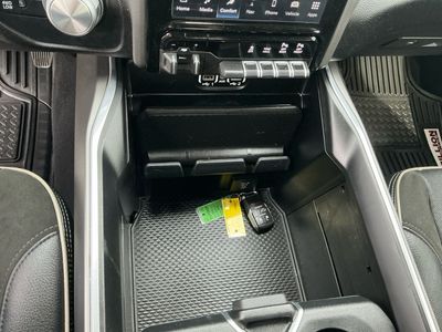 2024 Ram 2500 — photo 12 view
