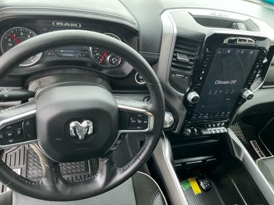 2024 Ram 2500 — photo 14 view