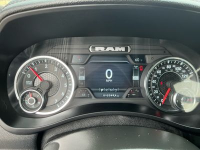 2024 Ram 2500 — photo 10 view