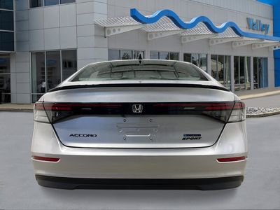 2026 Honda Accord Hybrid - Photo 4