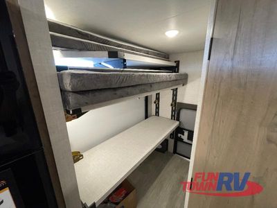 2026 Ember RV Overland Series - Photo 18