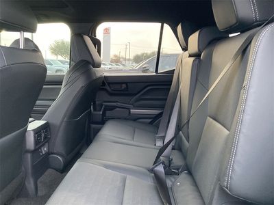 2026 Toyota 4Runner Hybrid - Photo 3