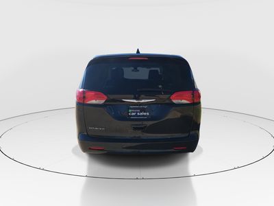 2022 Chrysler Voyager - Photo 6