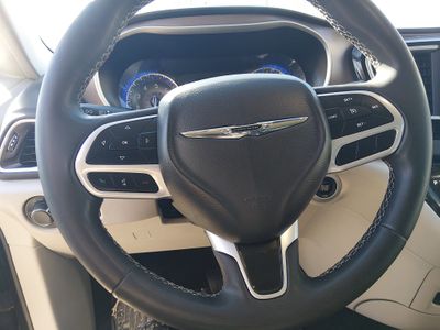 2022 Chrysler Voyager - Photo 12