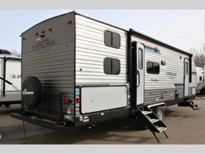 2018 Winnebago Journey - Photo 2