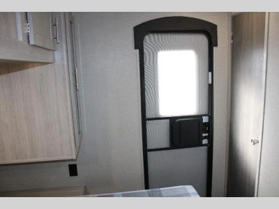 2018 Winnebago Journey - Photo 11