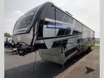 2025 Keystone RV Fuzion - Photo 3