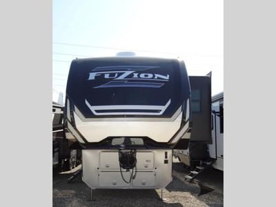 2025 Keystone RV Fuzion - Photo 5