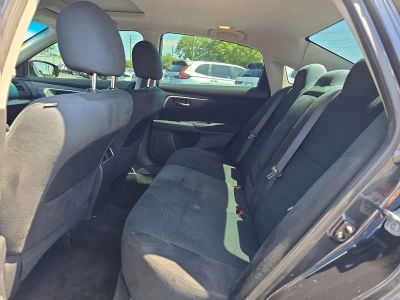 2015 Nissan Altima — photo 13 view