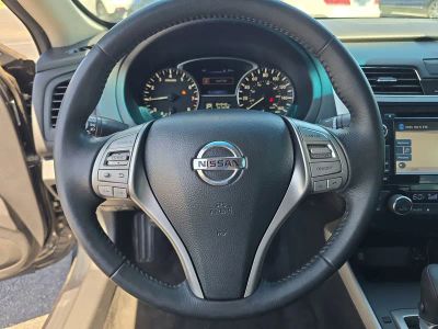 2015 Nissan Altima — photo 23 view