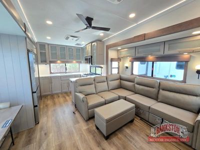 2026 Paradigm 312RK - Photo 33