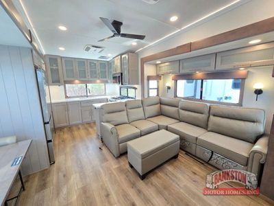 2026 Paradigm 312RK - Photo 8