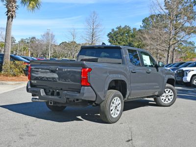 2026 Toyota Tacoma - Photo 2