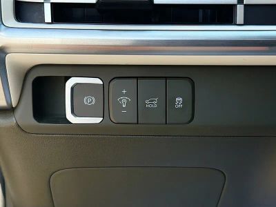 2025 Hyundai Santa Fe — photo 35 view