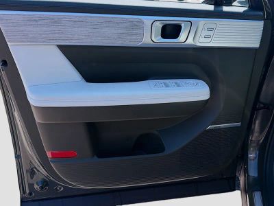 2025 Hyundai Santa Fe — photo 21 view