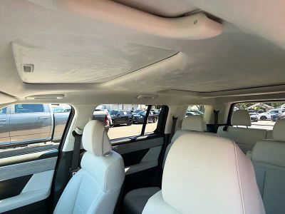 2025 Hyundai Santa Fe — photo 26 view