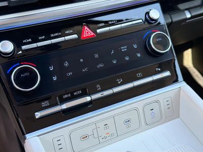 2025 Hyundai Santa Fe — photo 34 view