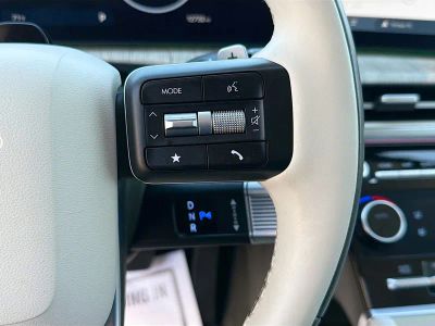 2025 Hyundai Santa Fe — photo 38 view
