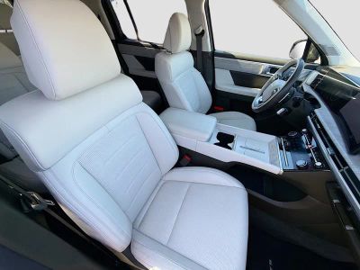 2025 Hyundai Santa Fe — photo 15 view