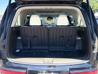 2025 Hyundai Santa Fe — photo 12 view