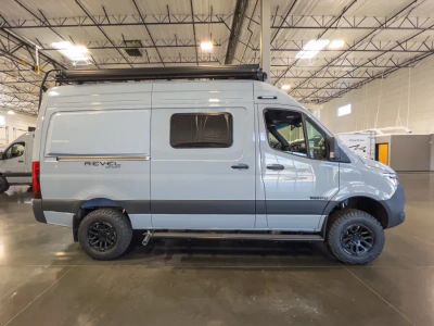 2027 Winnebago REVEL SPORT — photo 15 view