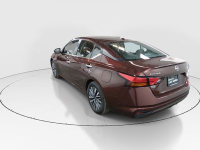 2024 Nissan Altima — detail view