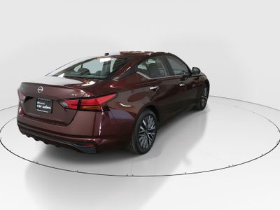 2024 Nissan Altima — photo 7 view