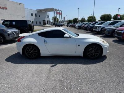 2015 Nissan 370Z - Photo 4