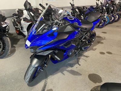 2025 Suzuki GSX-S1000GT+ - Photo 2