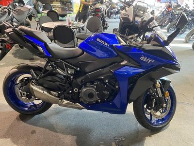 2025 Suzuki GSX-S1000GT+ - Photo 7