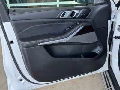 2025 BMW X5 - Photo 32
