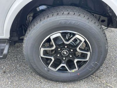 2026 Ford Bronco — photo 9 view