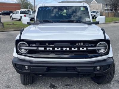 2026 Ford Bronco — photo 8 view