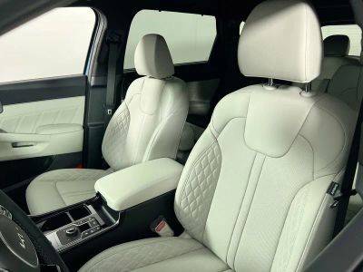 2026 Kia Sorento Hybrid — photo 14 view
