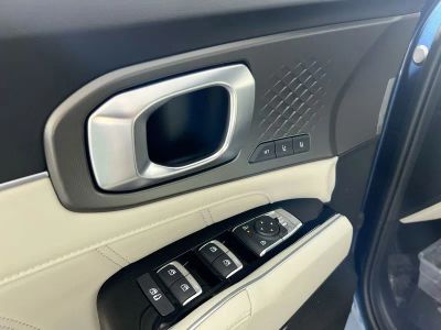 2026 Kia Sorento Hybrid — photo 16 view