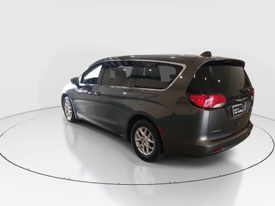 2023 Chrysler Voyager - Photo 5