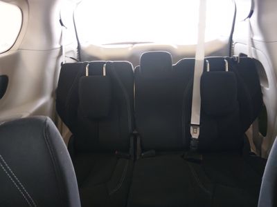 2023 Chrysler Voyager - Photo 17