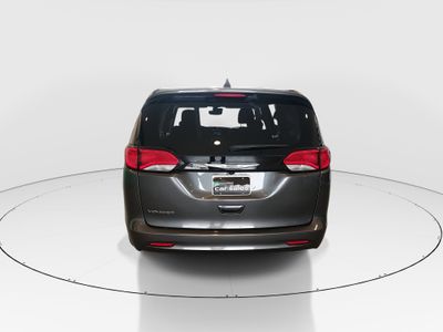 2023 Chrysler Voyager - Photo 6