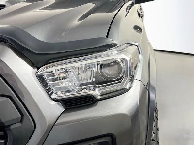 2023 Toyota Tacoma — photo 9 view