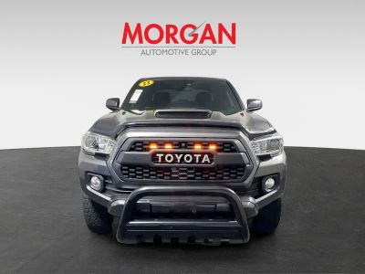 2023 Toyota Tacoma — photo 8 view